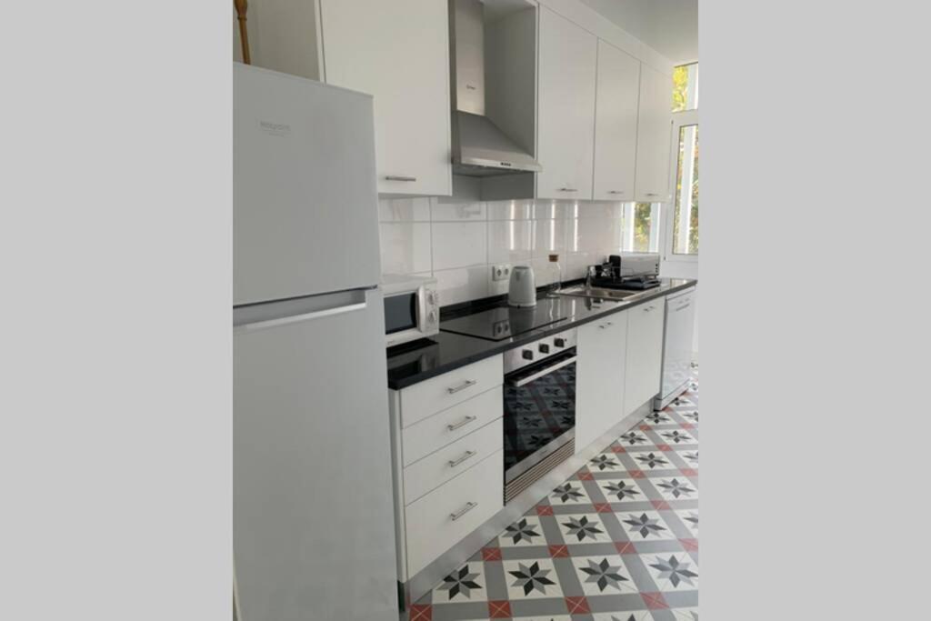 Casa Do Largo Sardinha - Very Central Apartment With Ac Lisbon Exterior photo